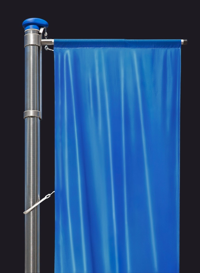 Fahnenmast Mistral mit Ausleger