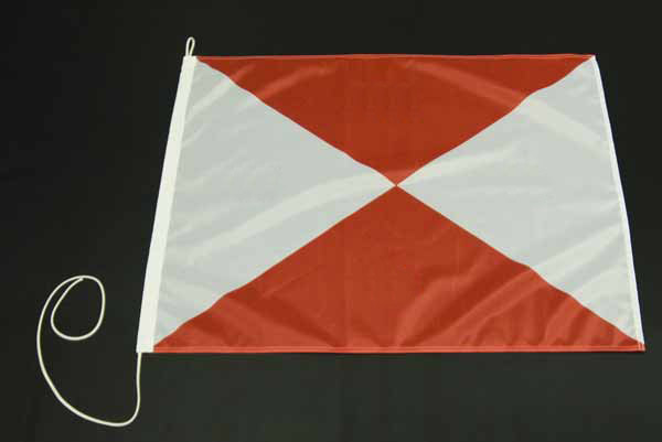 klassische Konfektionierung mit Schlaufe und Strick