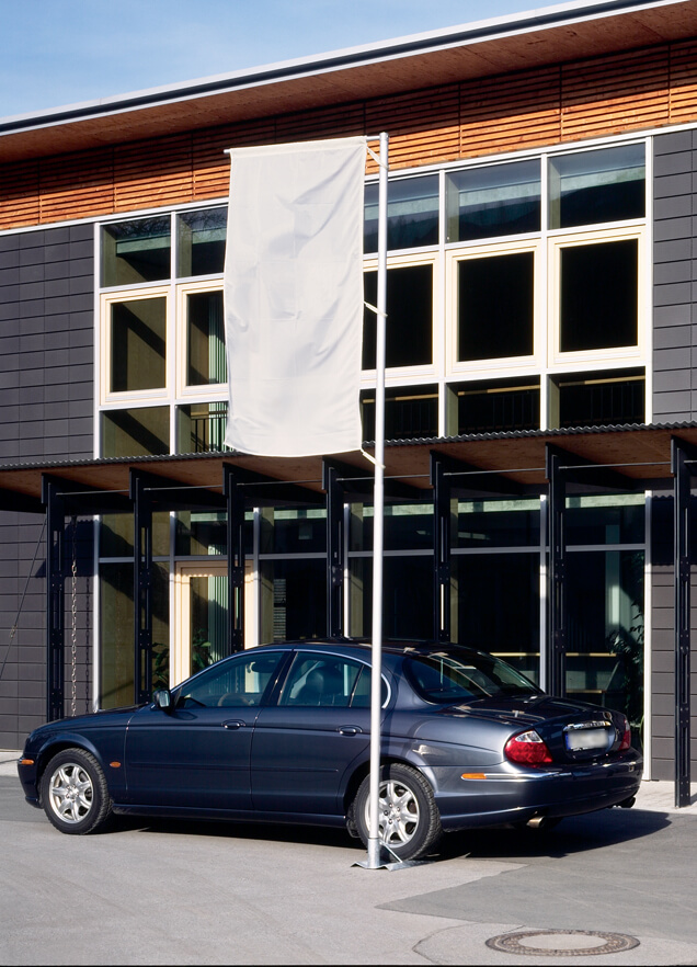 Befahrbare Bodenhalterung