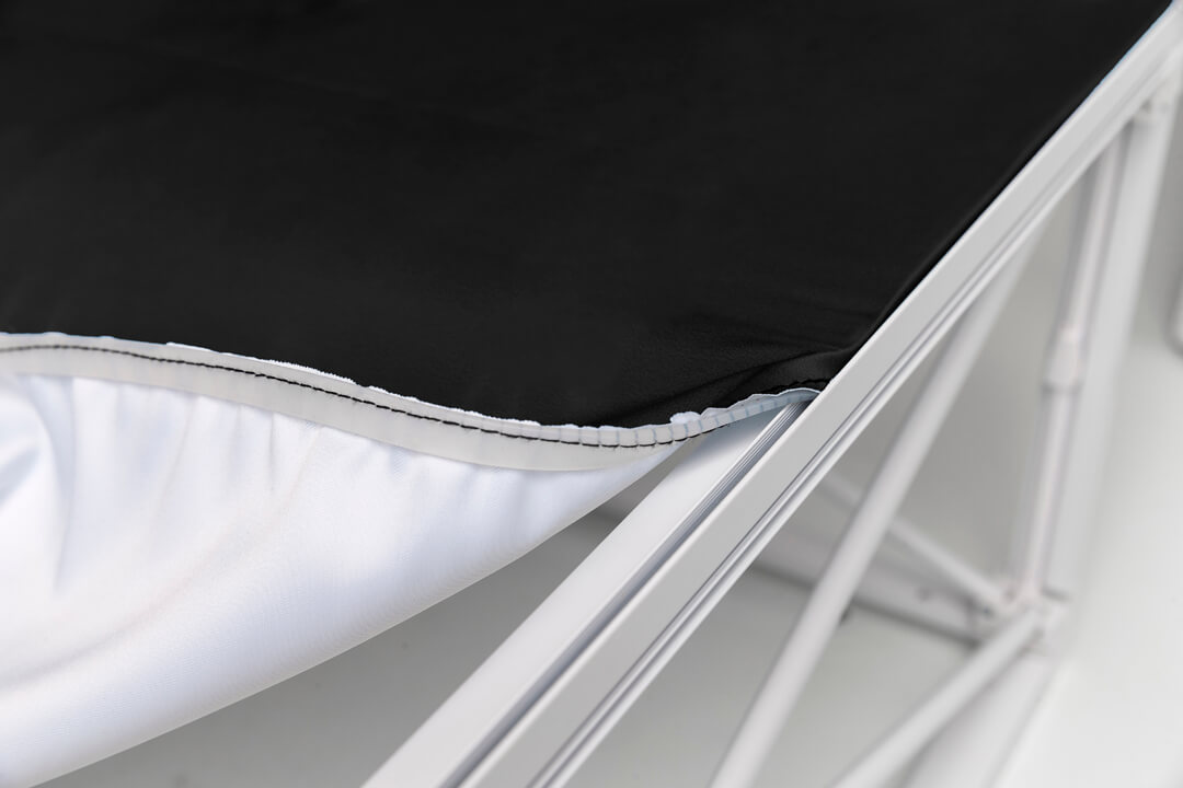 Rückseite mit Blockout-Folie