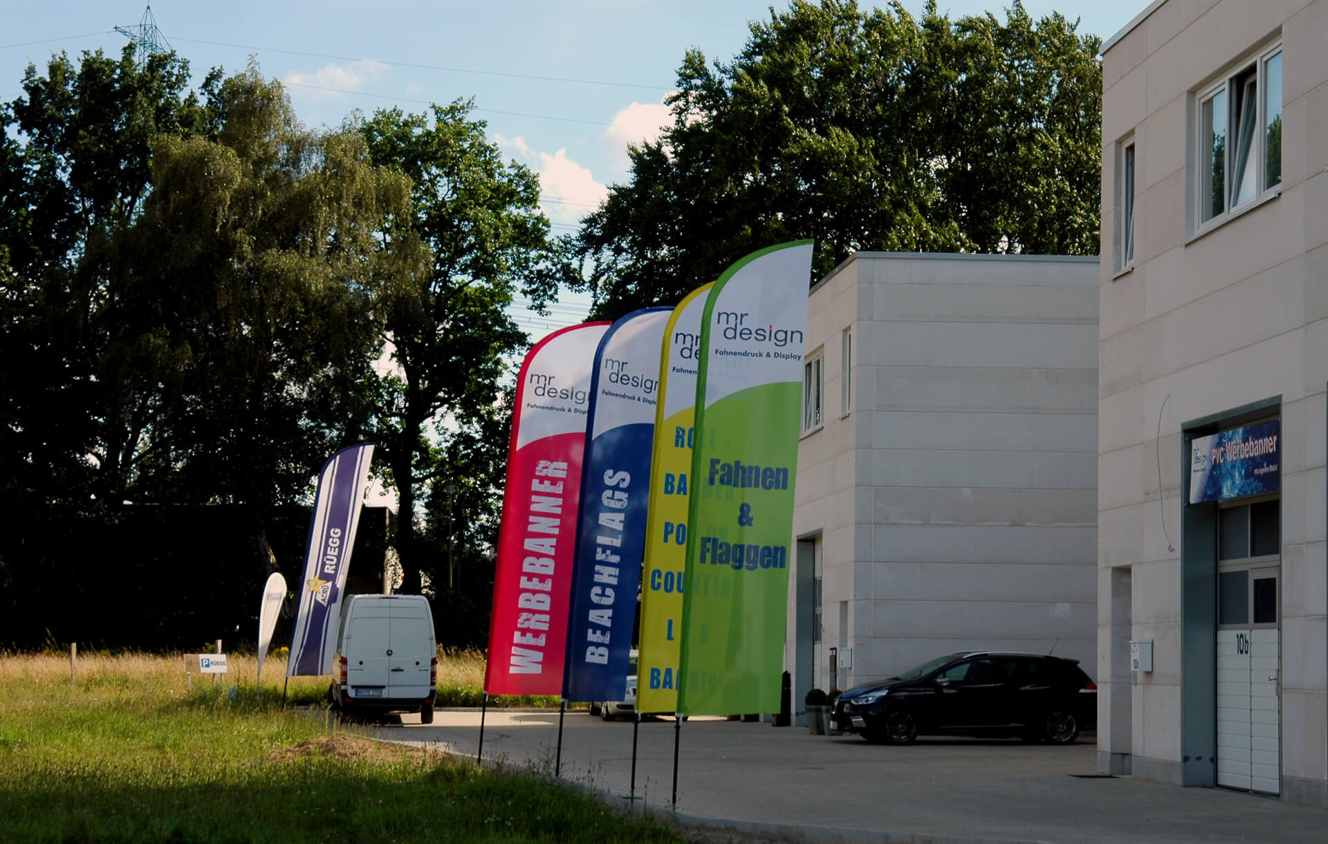 Wetterfeste Beachflags günstig bedrucken - 10% NEUKUNDENRABATT Wetterfeste Beachflags günstig bedrucken - 10% NEUKUNDENRABATT