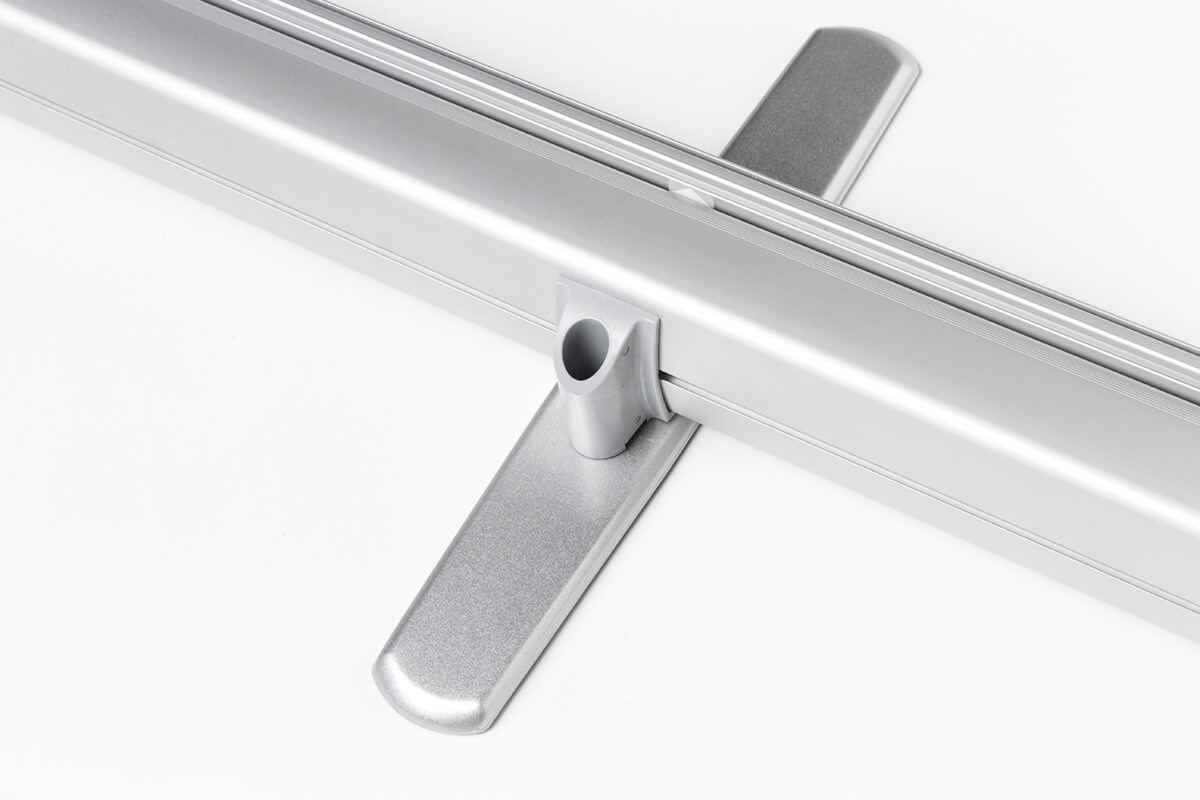 Befestigung der Stange bei Rollbanner Triangle