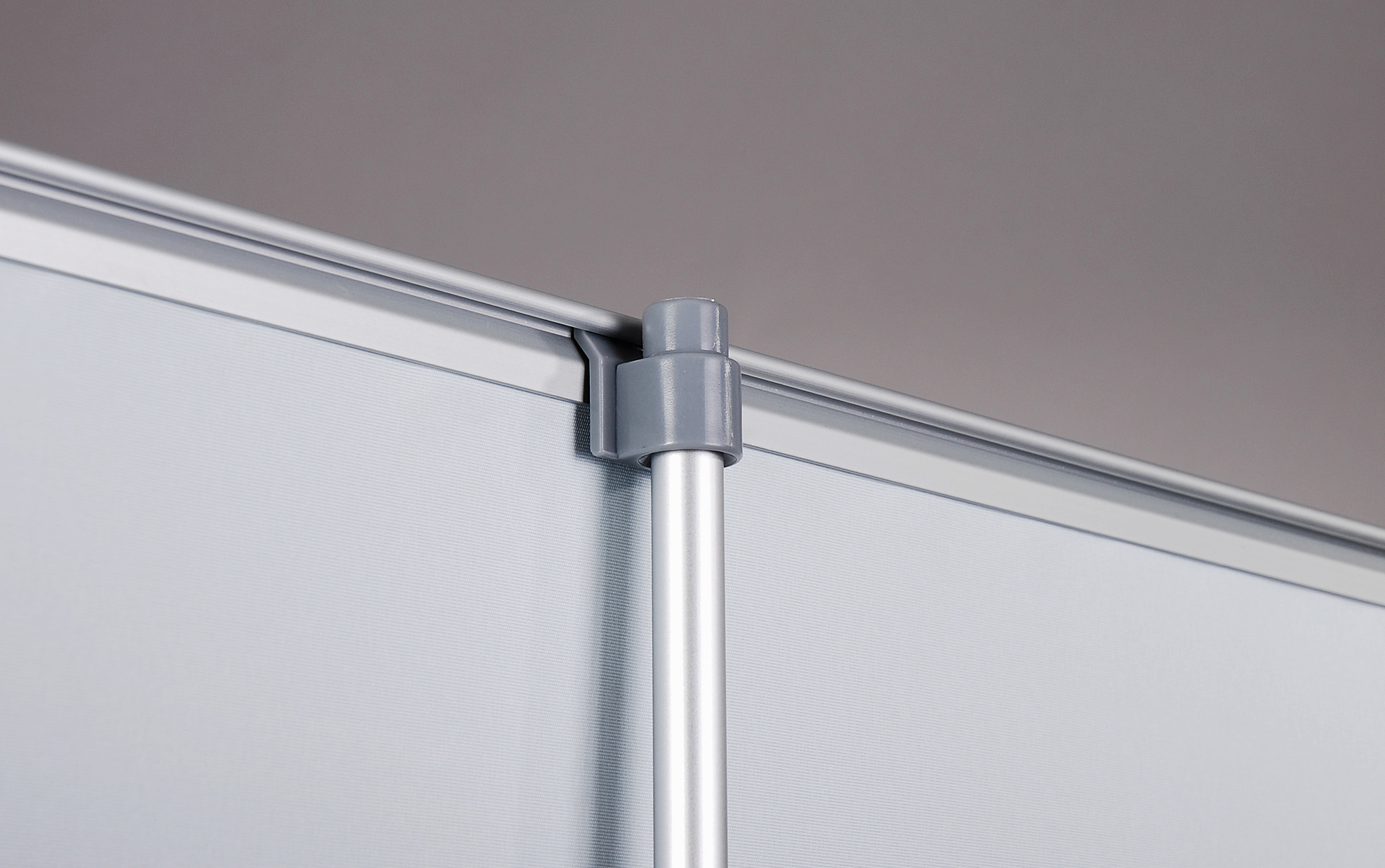 Roll Up Topprofil Ansicht Rückseite.