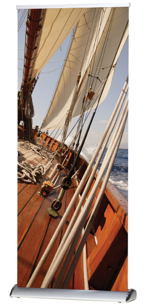 Roll Up Deluxe mit individuell bedrucktem Rollbanner