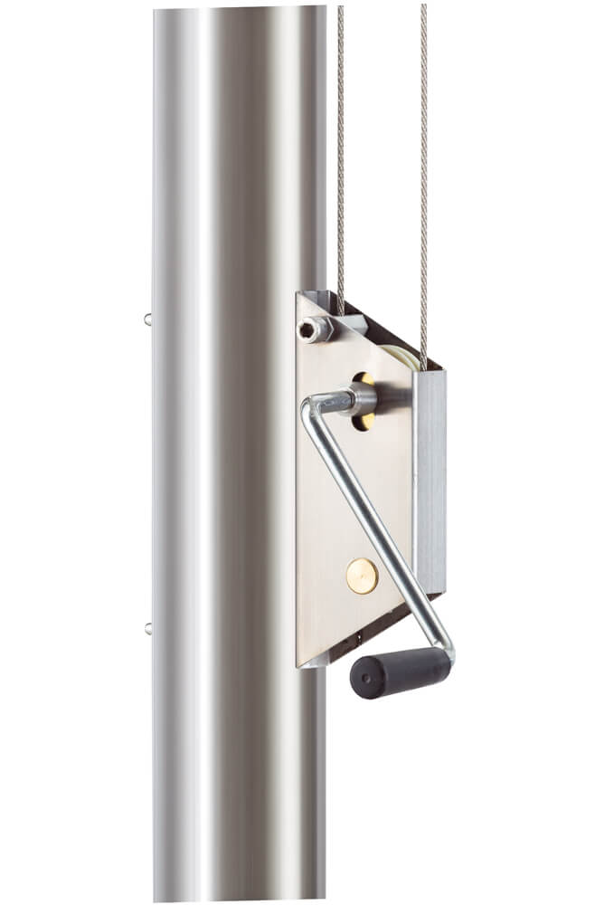 Außenliegende Hissvorrrichtung mit Kurbel und Diebstahlschutz