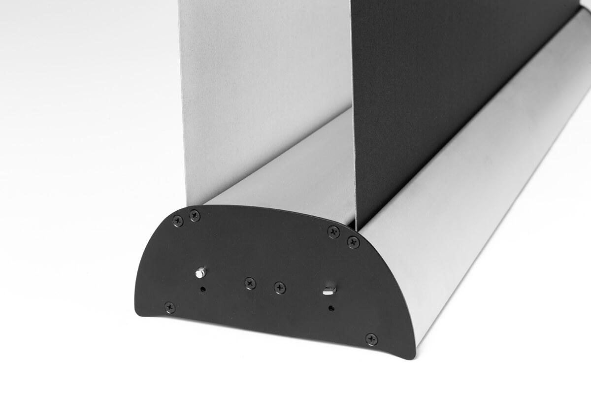 Vorrichtung für das gleichzeitige Aufstellen von zwei Bannern bei Roll Up Twin